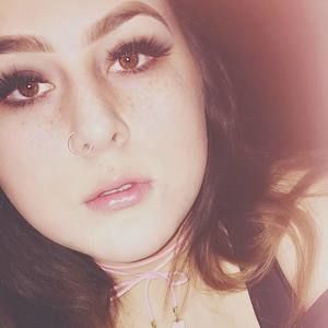 Meet your Posher, Logan